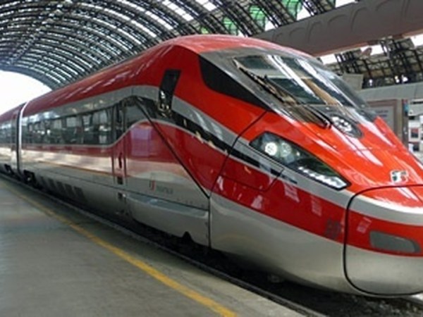 Sold out dei treni Milano-Napoli per le feste natalizie e aumento dei prezzi
