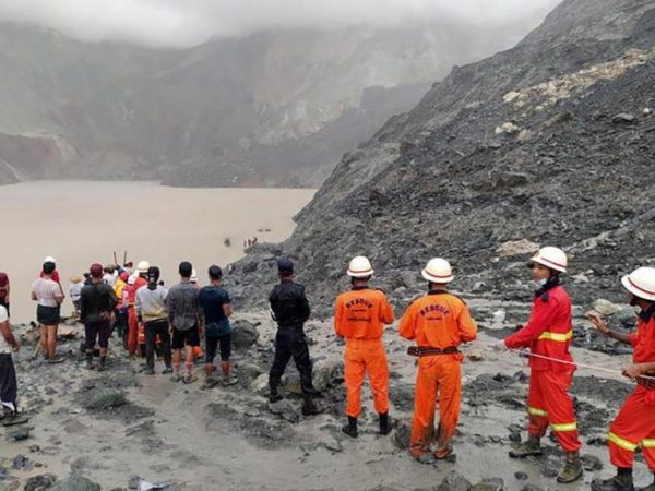 Cina: 18 minatori morti per fuga di monossido di carbonio