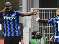 Derby di Milano: l’Inter mantiene la vetta con un 3-0 secco