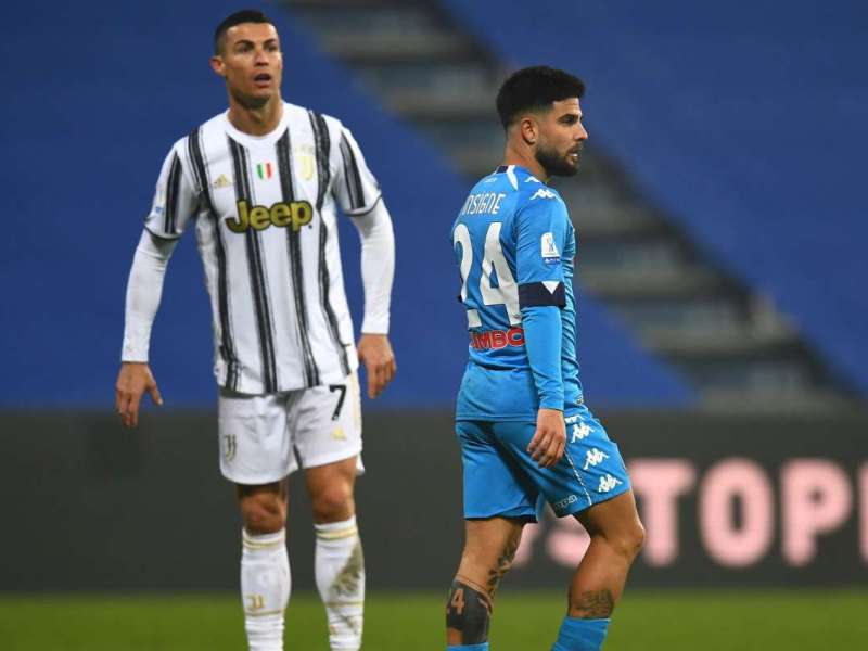 Il Napoli barcolla, ma trova la vittoria